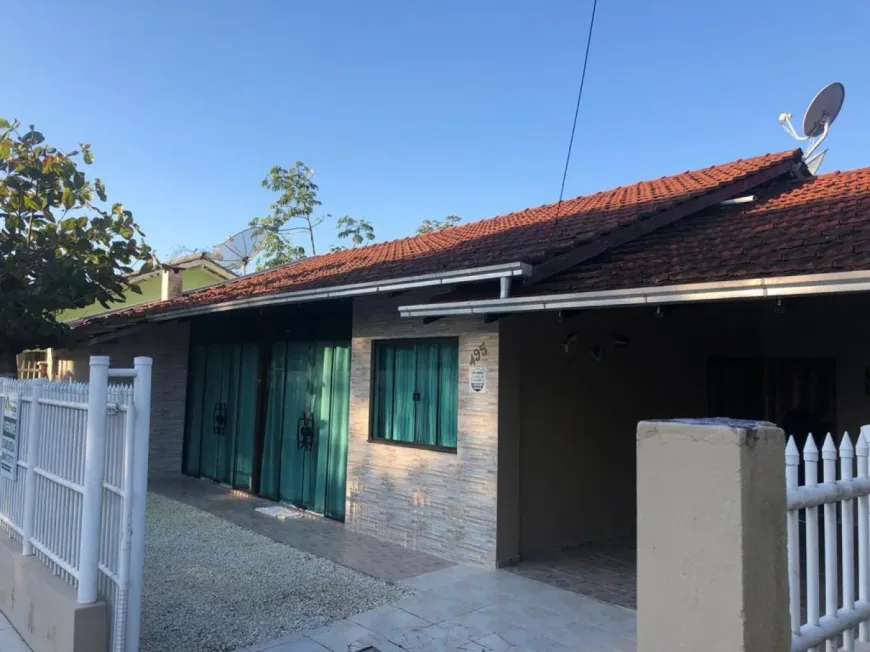 Foto 1 de Casa com 2 Quartos à venda, 120m² em Armação, Penha