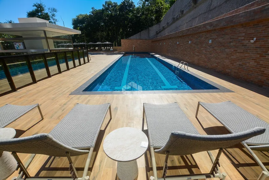 Foto 1 de Apartamento com 4 Quartos à venda, 108m² em Itacorubi, Florianópolis