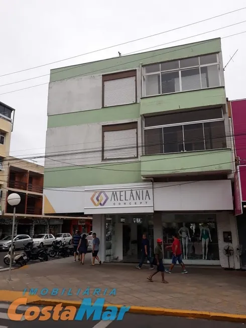 Foto 1 de Apartamento com 3 Quartos à venda, 90m² em Centro, Tramandaí