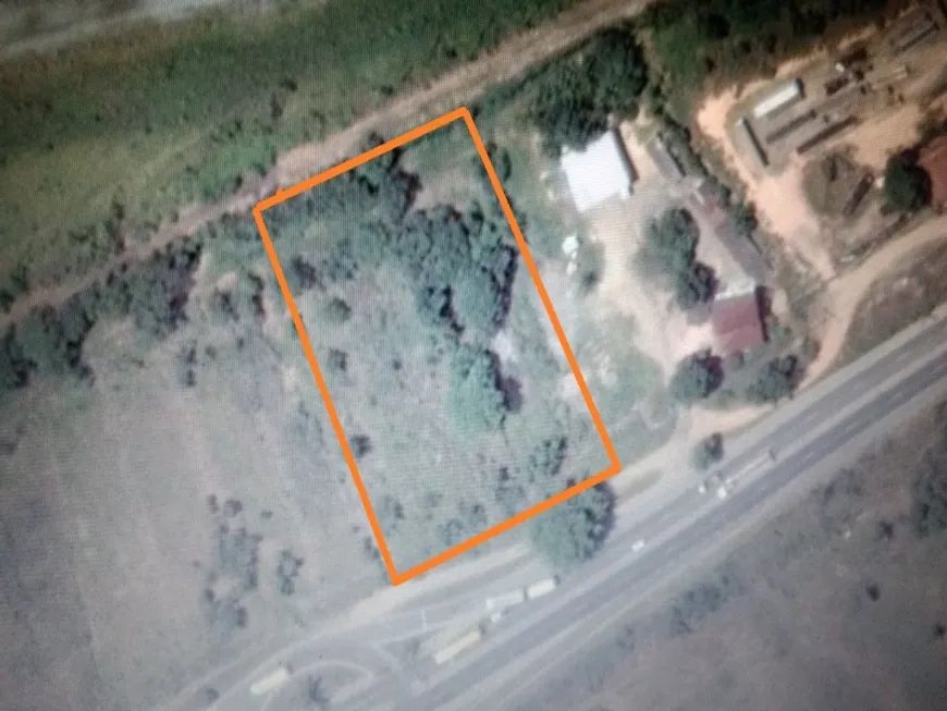 Foto 1 de Lote/Terreno à venda, 3033m² em Universal, Viana