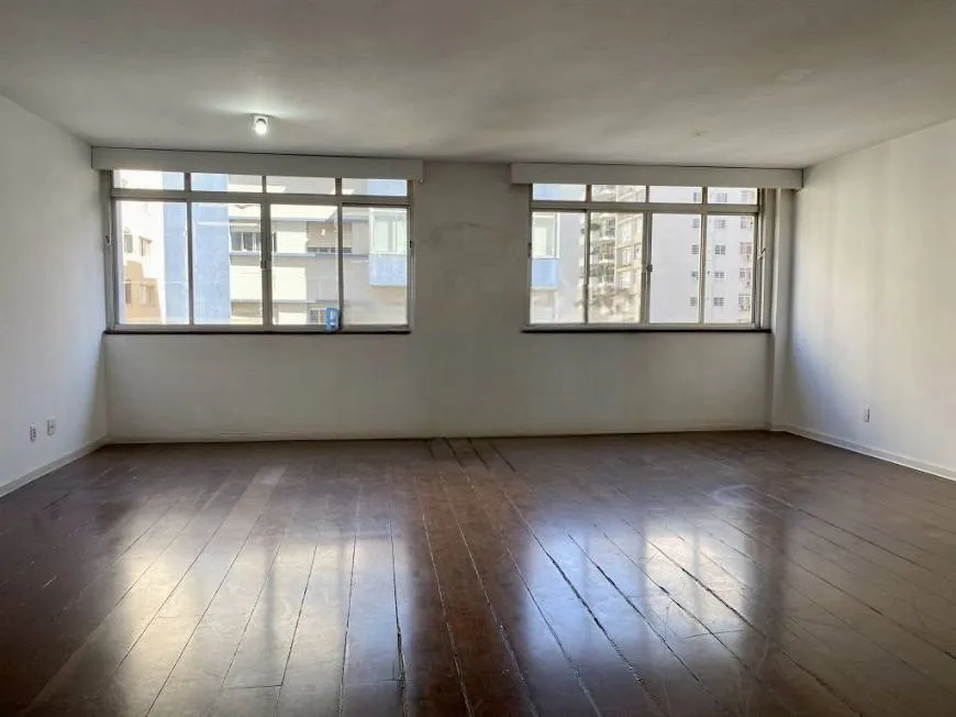 Foto 1 de Apartamento com 3 Quartos à venda, 156m² em Jardim Paulista, São Paulo