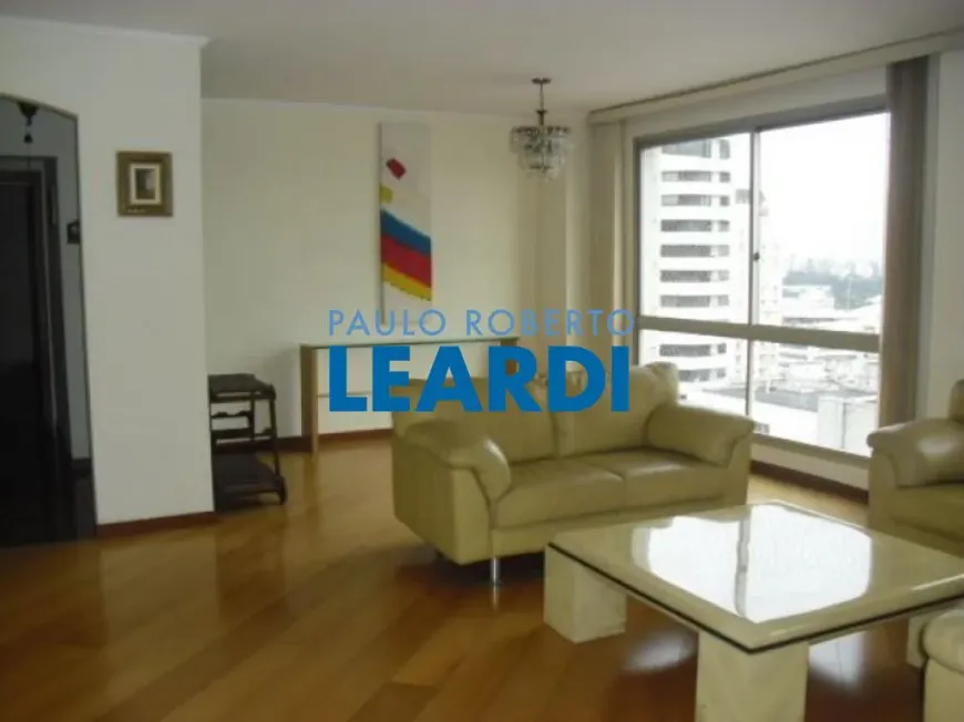 Foto 1 de Apartamento com 3 Quartos à venda, 196m² em Jardim Paulista, São Paulo