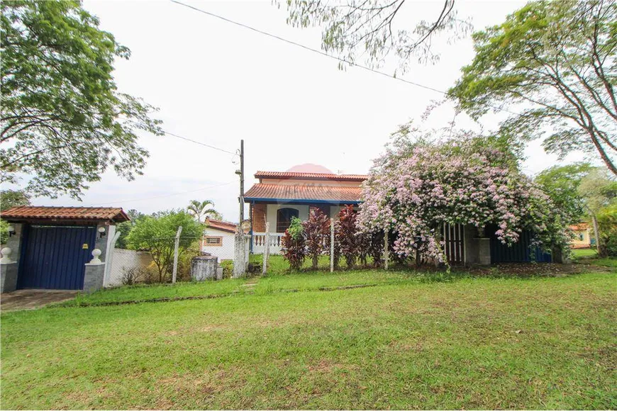 Foto 1 de Fazenda/Sítio com 3 Quartos à venda, 307m² em , Aracoiaba da Serra