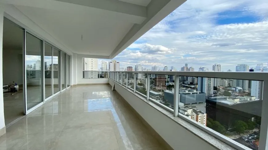Foto 1 de Apartamento com 3 Quartos à venda, 230m² em Setor Bueno, Goiânia