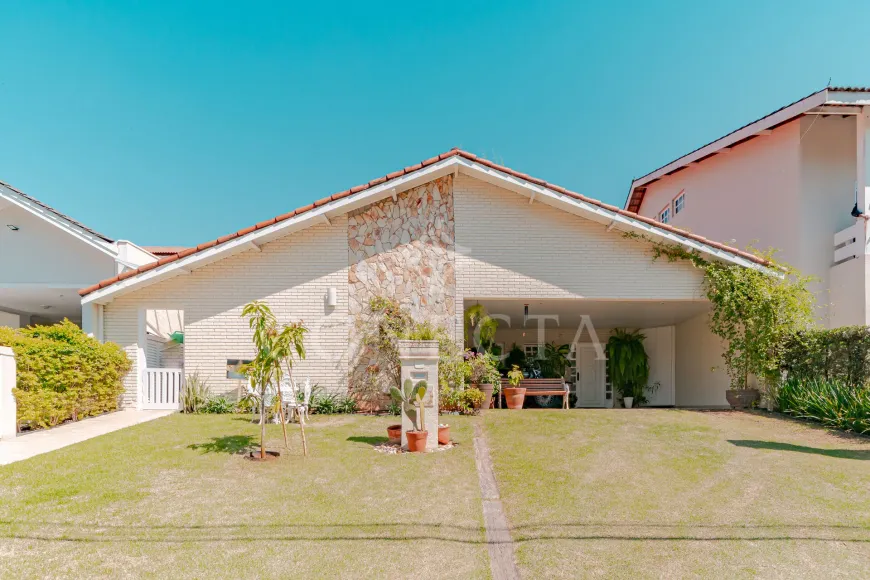 Foto 1 de Casa com 3 Quartos à venda, 262m² em Alphaville, Santana de Parnaíba