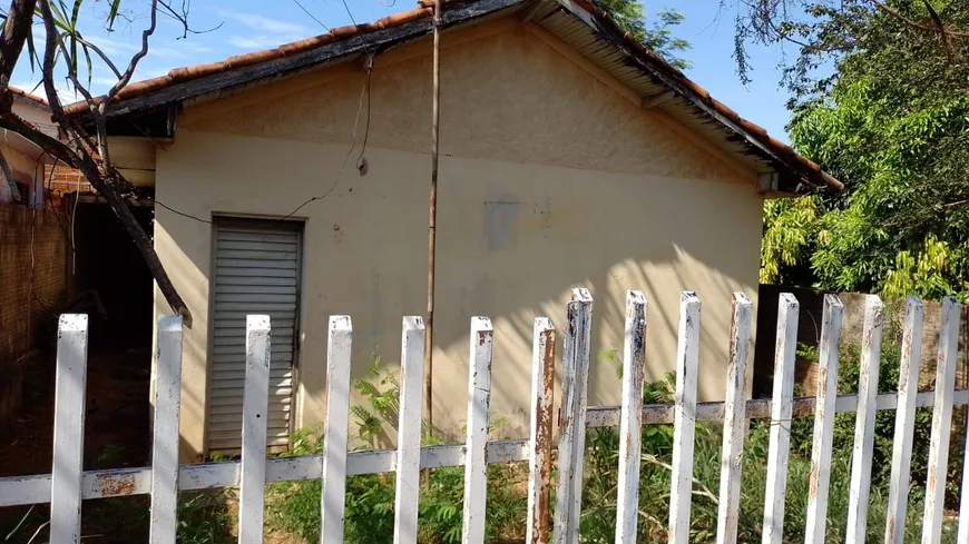 Foto 1 de Casa com 2 Quartos para venda ou aluguel, 65m² em , Pirapozinho