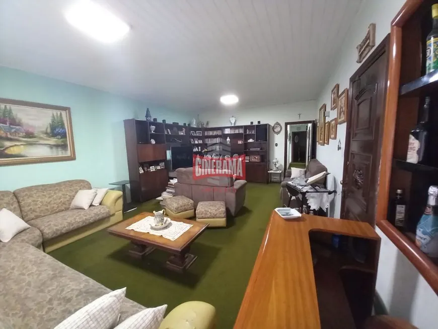 Foto 1 de Casa com 3 Quartos à venda, 205m² em Nova Gerti, São Caetano do Sul