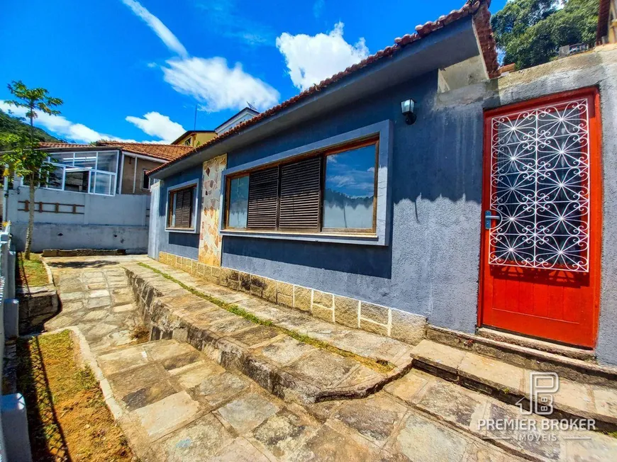 Foto 1 de Casa com 4 Quartos à venda, 300m² em Tijuca, Teresópolis