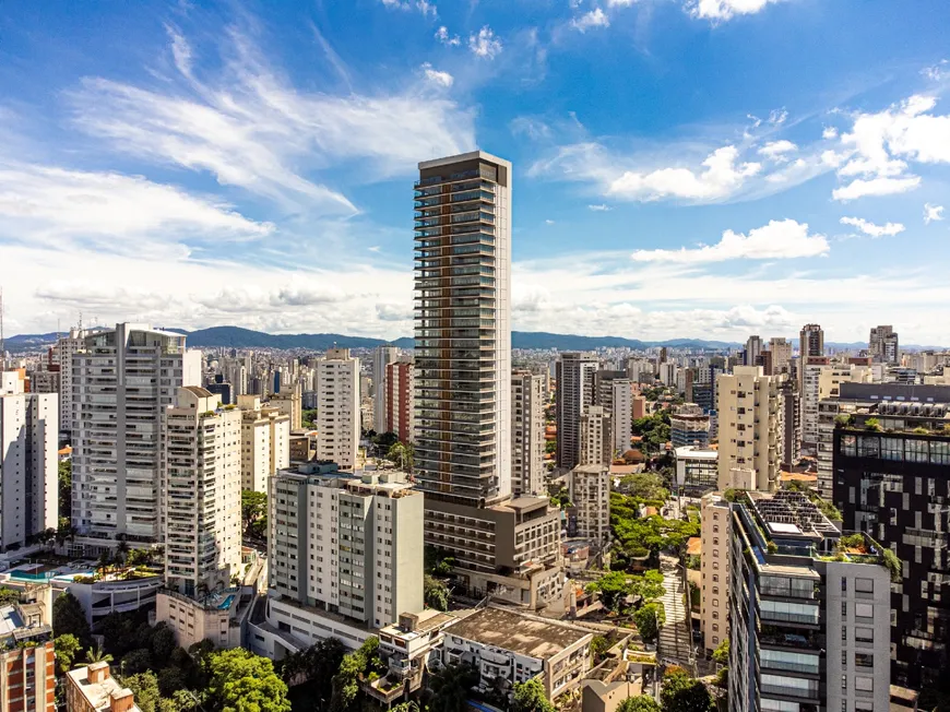 Foto 1 de Apartamento com 3 Quartos à venda, 147m² em Vila Madalena, São Paulo