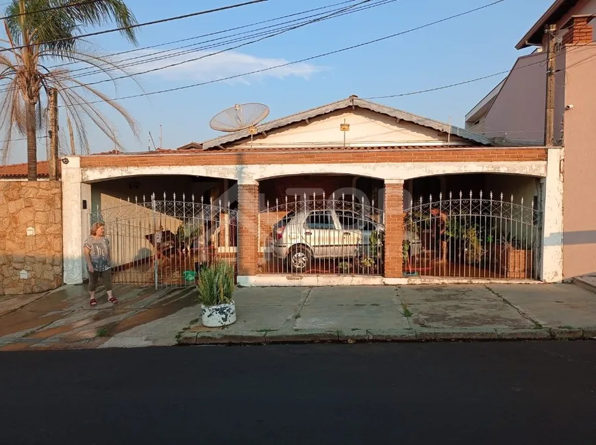 Foto 1 de Casa com 3 Quartos à venda, 180m² em Jardim Ricetti, São Carlos