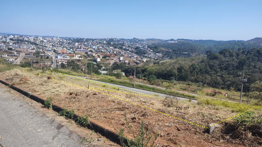 Foto 1 de Lote/Terreno à venda, 934m² em Cidade Jardim, Conselheiro Lafaiete