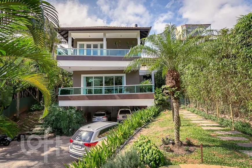 Foto 1 de Casa com 4 Quartos à venda, 410m² em Praia Mole, Florianópolis