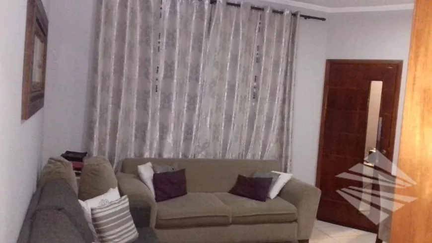 Foto 1 de Casa com 3 Quartos à venda, 95m² em Jardim Continental II, Taubaté