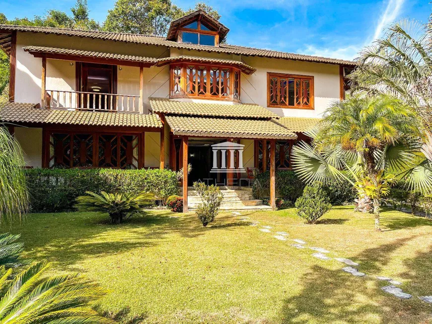 Foto 1 de Casa de Condomínio com 5 Quartos para venda ou aluguel, 600m² em Quebra Frascos, Teresópolis