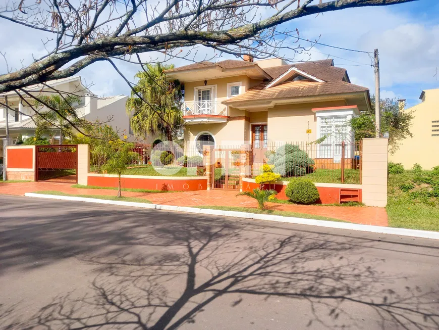 Foto 1 de Sobrado com 3 Quartos à venda, 242m² em Loteamento Moinhos de Vento, Canoas