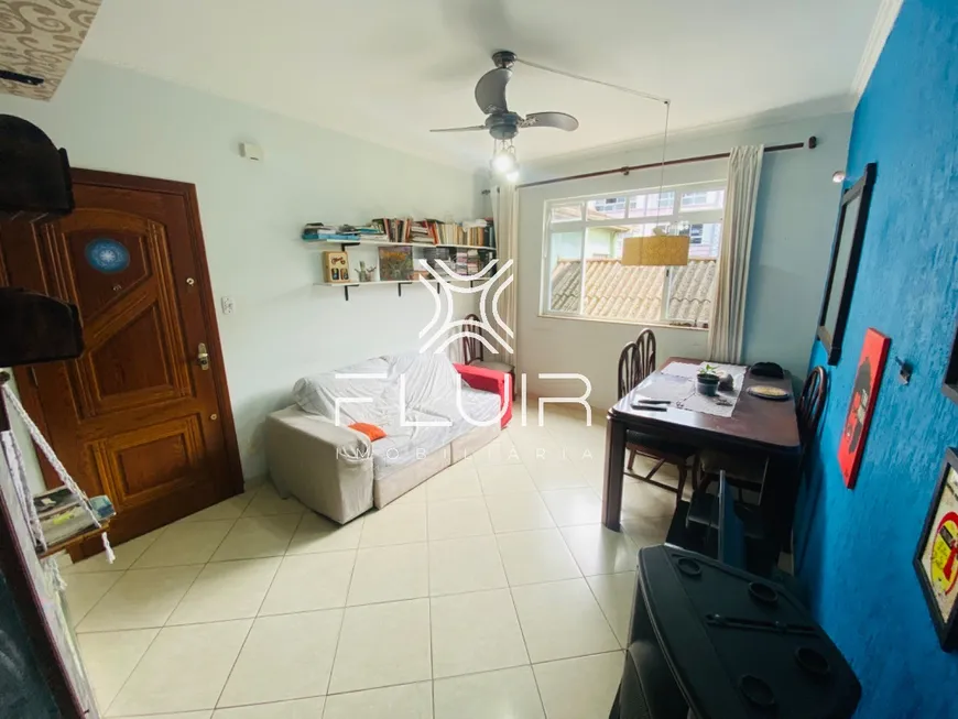 Foto 1 de Apartamento com 2 Quartos à venda, 70m² em Embaré, Santos