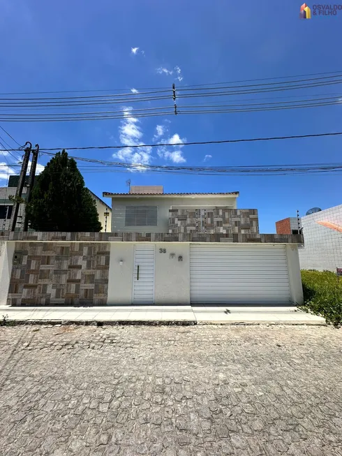 Foto 1 de Casa com 3 Quartos à venda, 240m² em Mauricio de Nassau, Caruaru