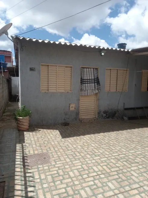 Foto 1 de Casa com 3 Quartos à venda, 200m² em Ceilandia Norte, Brasília