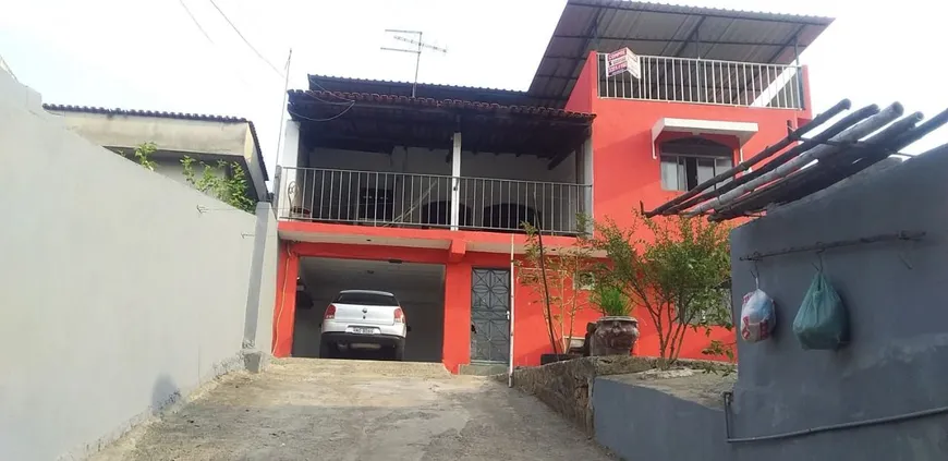 Foto 1 de Casa com 3 Quartos à venda, 300m² em Petrolândia, Contagem