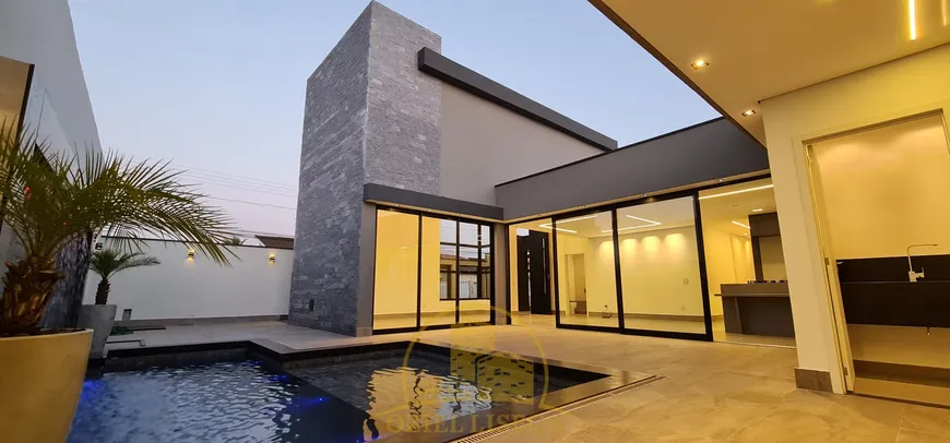 Foto 1 de Casa de Condomínio com 4 Quartos à venda, 400m² em Setor Habitacional Vicente Pires, Brasília