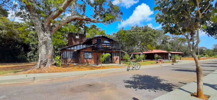 Foto 1 de Fazenda/Sítio com 4 Quartos à venda, 370m² em Zona Rural , Chapada dos Guimarães