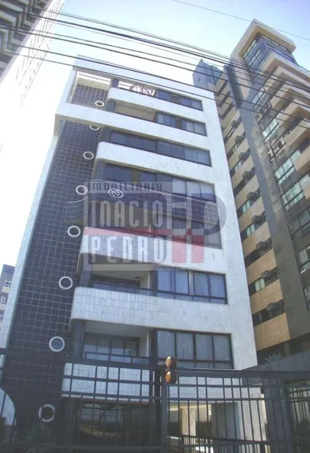 Foto 1 de Apartamento com 3 Quartos à venda, 200m² em Boa Viagem, Recife