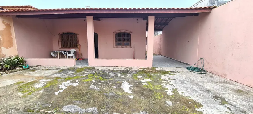 Foto 1 de Casa com 2 Quartos à venda, 105m² em Balneário Gaivota, Itanhaém