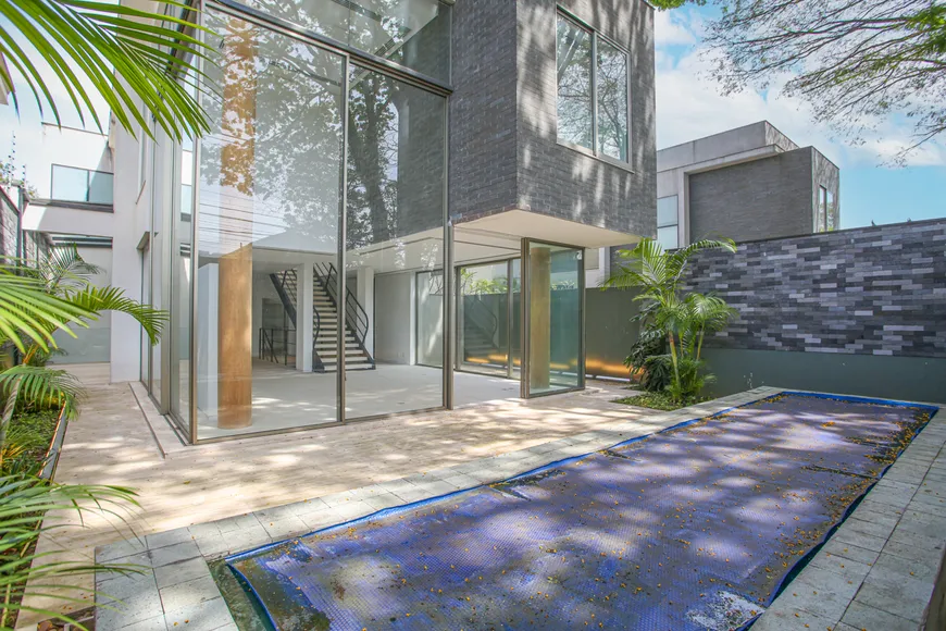 Foto 1 de Casa de Condomínio com 4 Quartos para alugar, 637m² em Moema, São Paulo