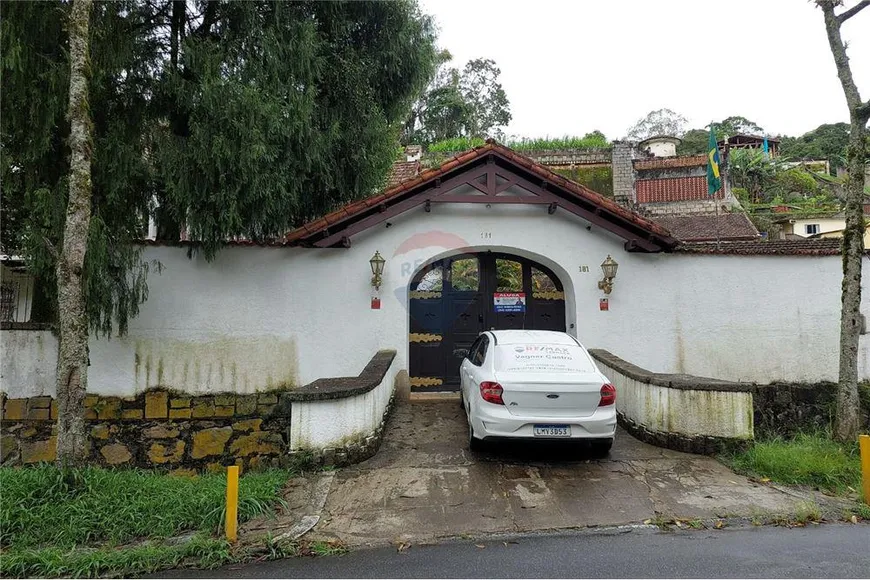 Foto 1 de Ponto Comercial para alugar, 430m² em Quarteirão Ingelhein, Petrópolis