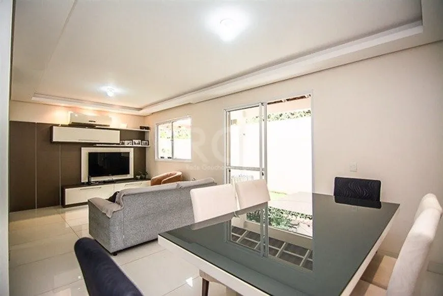 Foto 1 de Casa de Condomínio com 3 Quartos à venda, 156m² em Sarandi, Porto Alegre