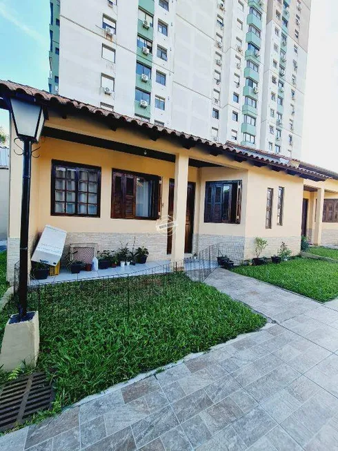 Foto 1 de Casa com 1 Quarto à venda, 60m² em Vila Cachoeirinha, Cachoeirinha