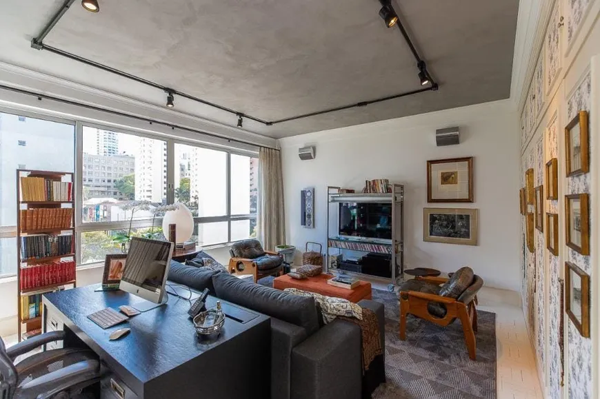 Foto 1 de Apartamento com 2 Quartos à venda, 241m² em Jardim Paulista, São Paulo