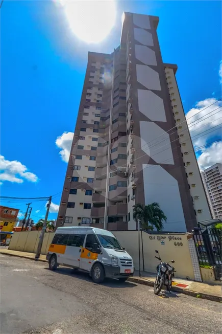 Foto 1 de Apartamento com 4 Quartos à venda, 107m² em Varjota, Fortaleza
