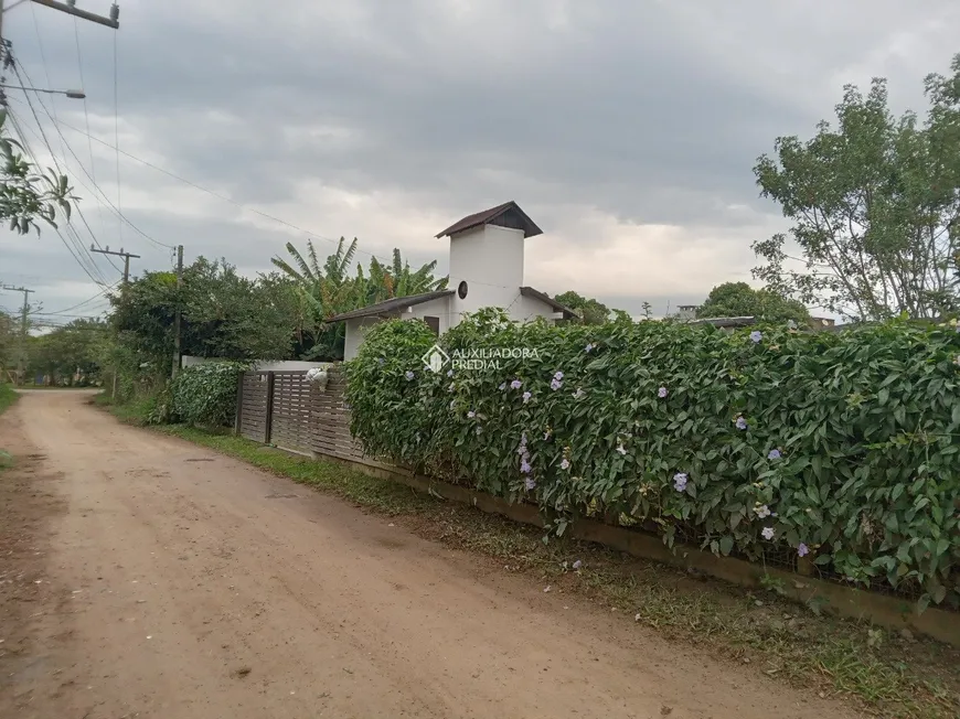 Foto 1 de Casa com 2 Quartos à venda, 130m² em Grama, Garopaba