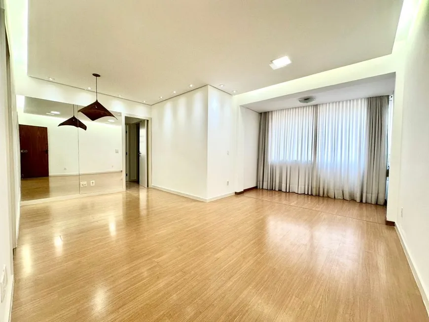 Foto 1 de Apartamento com 3 Quartos à venda, 90m² em Lourdes, Belo Horizonte