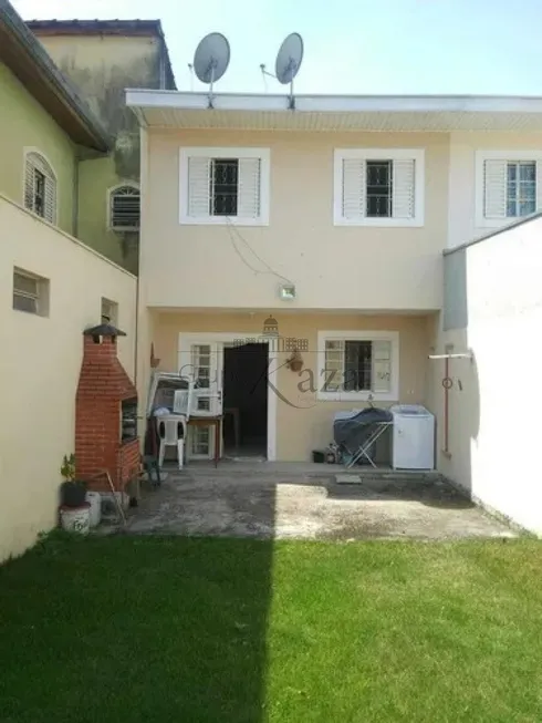 Foto 1 de Sobrado com 3 Quartos à venda, 80m² em Residencial União, São José dos Campos