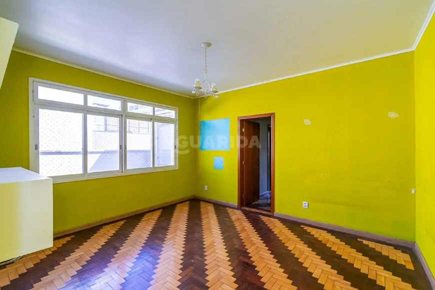 Foto 1 de Apartamento com 3 Quartos para alugar, 100m² em Rio Branco, Porto Alegre