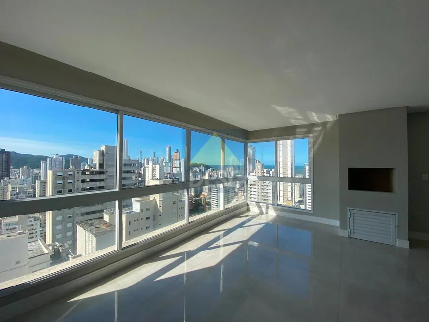 Foto 1 de Apartamento com 4 Quartos à venda, 174m² em Centro, Balneário Camboriú