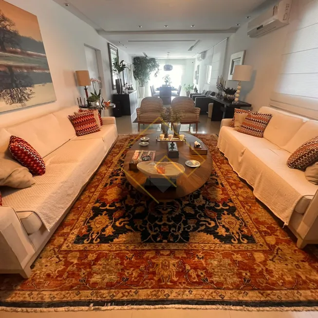 Foto 1 de Casa de Condomínio com 4 Quartos para alugar, 290m² em Parque Califórnia, Campos dos Goytacazes