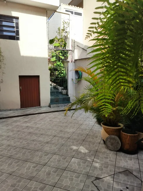 Foto 1 de Casa com 2 Quartos à venda, 180m² em Taboão, São Bernardo do Campo