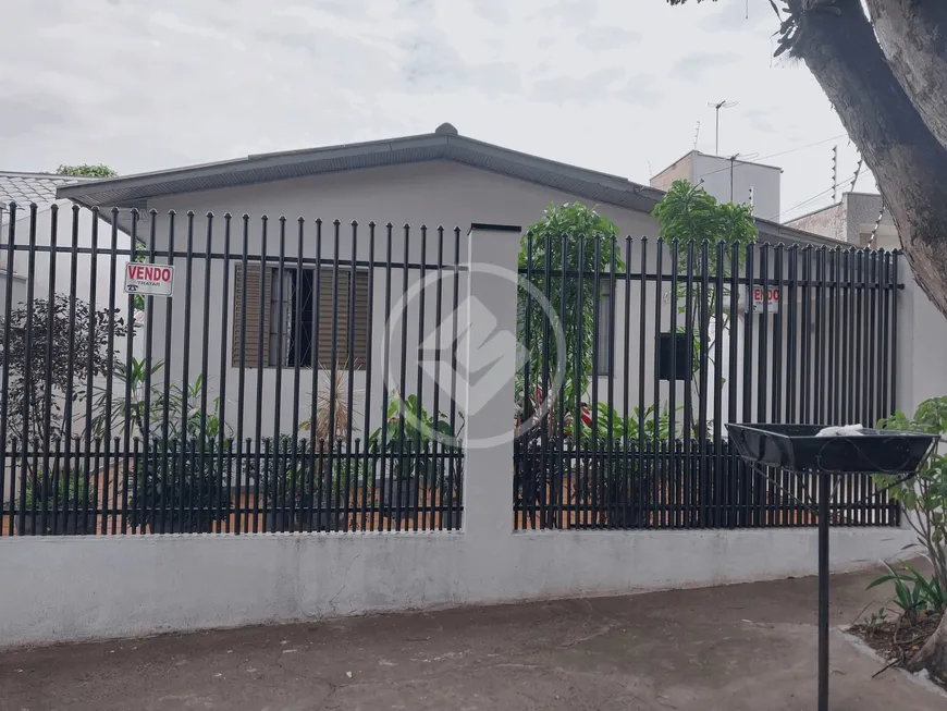 Foto 1 de Casa com 3 Quartos à venda, 194m² em Jardim Maravilha, Maringá