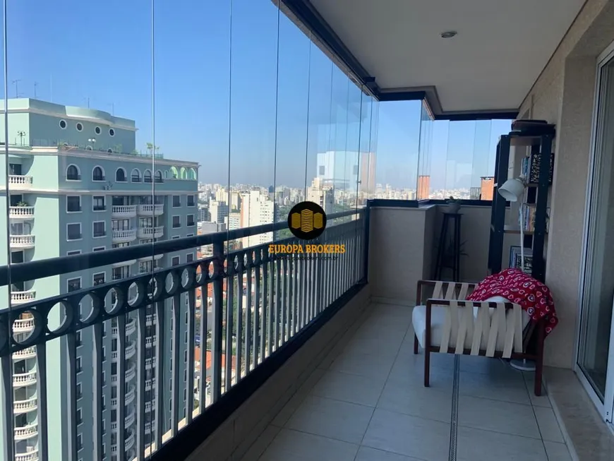 Foto 1 de Apartamento com 3 Quartos à venda, 240m² em Vila Mariana, São Paulo