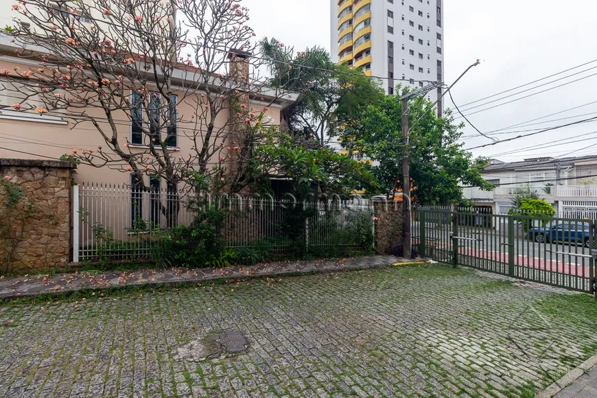 Foto 1 de Casa com 3 Quartos à venda, 200m² em Cambuci, São Paulo
