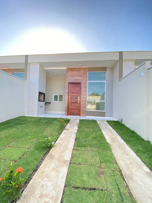 Foto 1 de Casa com 3 Quartos à venda, 90m² em Guaribas, Eusébio