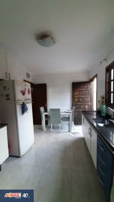 Foto 1 de Sobrado com 2 Quartos à venda, 270m² em Jardim Bela Vista, Guarulhos