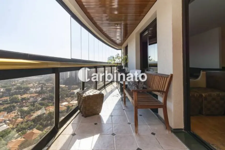 Foto 1 de Apartamento com 3 Quartos à venda, 137m² em Higienópolis, São Paulo