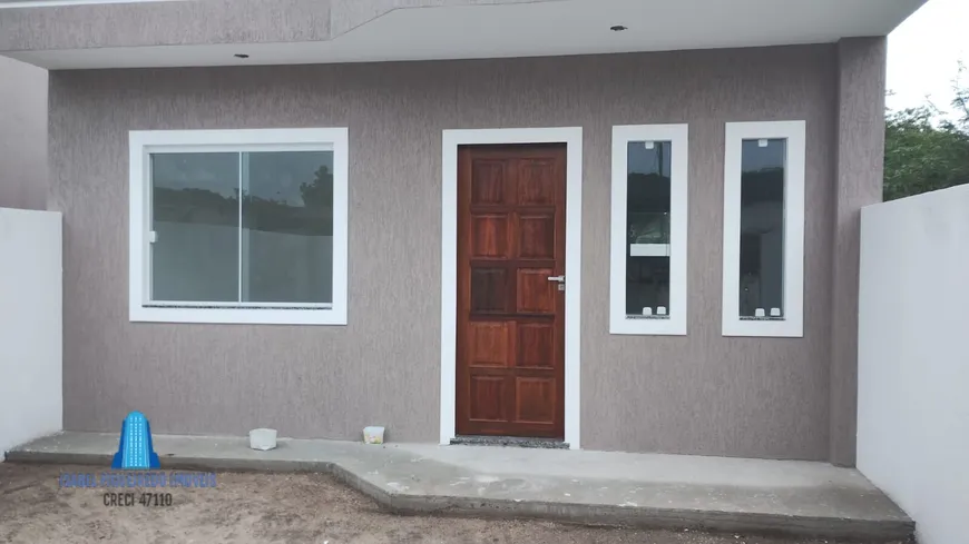 Foto 1 de Casa com 2 Quartos à venda, 60m² em Itatiquara, Araruama