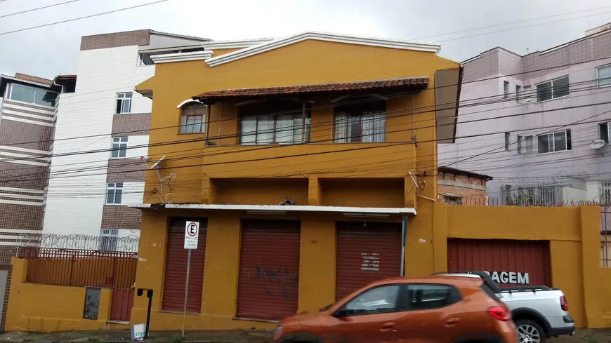 Foto 1 de Prédio Comercial com 5 Quartos à venda, 315m² em Floresta, Belo Horizonte