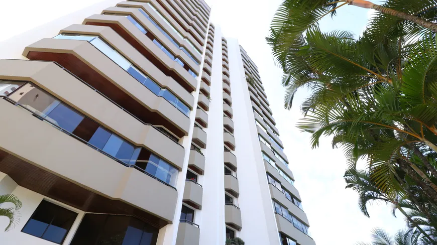 Foto 1 de Apartamento com 4 Quartos à venda, 170m² em Vila Suzana, São Paulo
