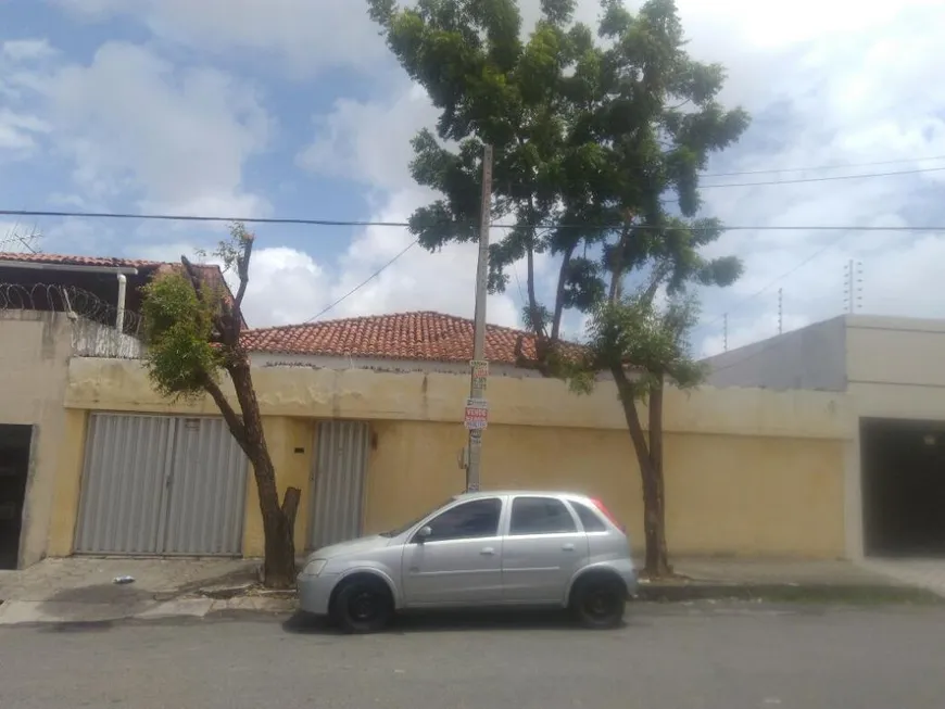 Foto 1 de Casa com 4 Quartos à venda, 339m² em Parquelândia, Fortaleza